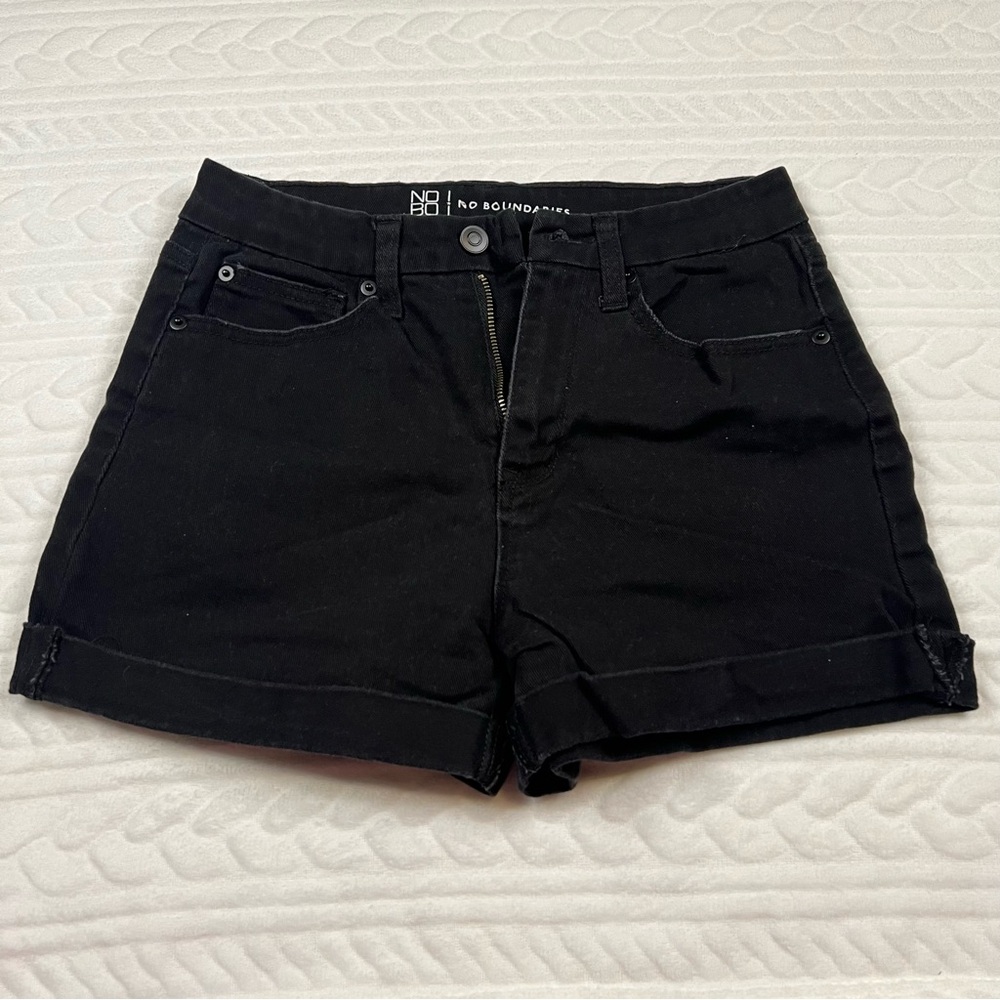 💗 No Boundaries-‎ Women’s Denim Shorts